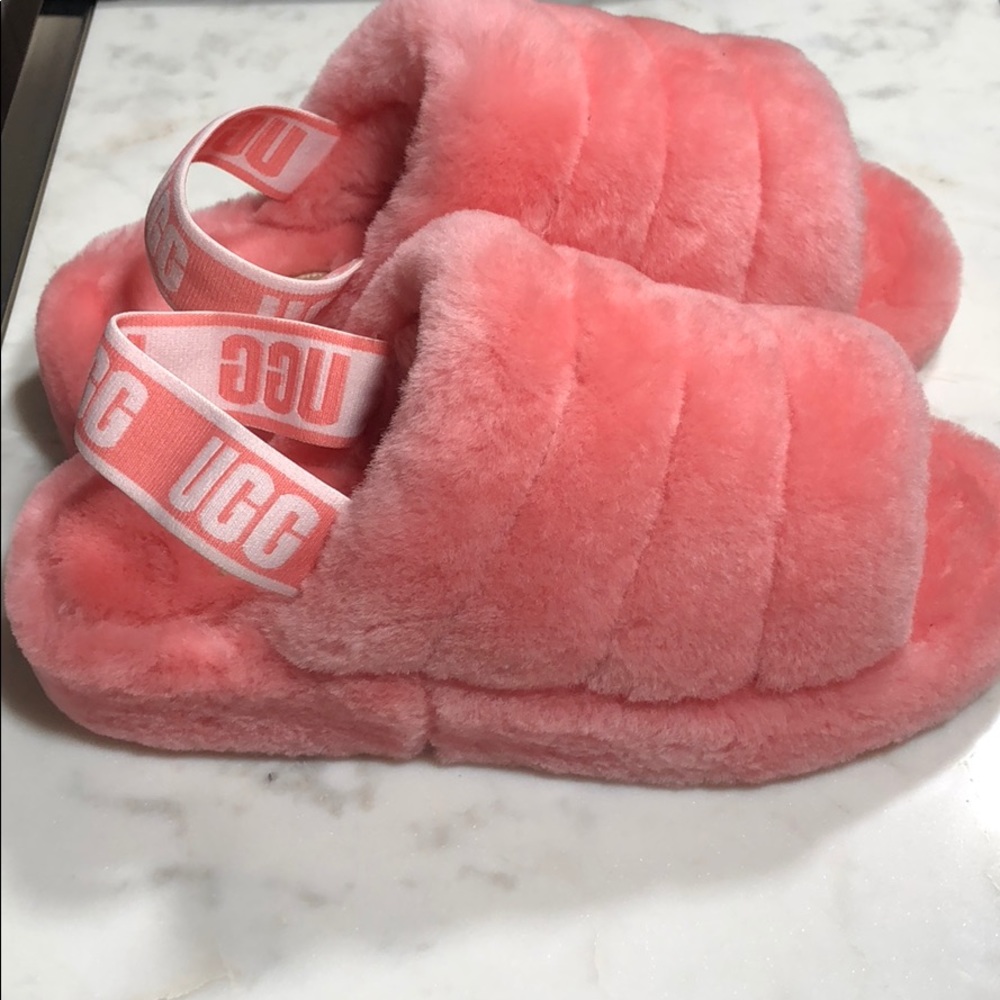 UGG Fluff Yeah Hot Pink